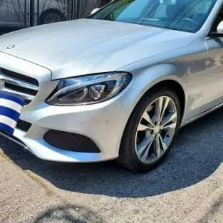 22000 usd  MERCEDES C200 AÑO 2017  Si buscas un auto con presencia, lujo y máxima comodidad, este es para ti. - 2/2