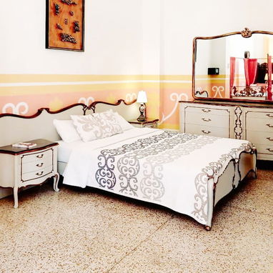 🏠Long-term rental for foreigners in Old Havana.💡 Features a reliable backup power system. 📱 Reservations: +5355284821 - 5/10
