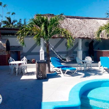 Casa con piscina en Guanabo - Img 114958605