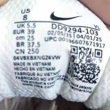 Tenis Nike originales solo un #8 - 5/5
