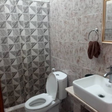 Se vende propiedad en  Santo Suárez  *Interior* - 7/10