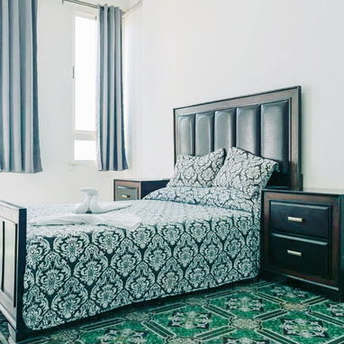🏠 Apartamento De Renta Con Vista Al Mar, Vedado. 💡 Tiene respaldo energético. 📱 Reserve: +5355149761 - 3/10