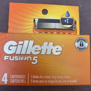 Caja de 4 respuestos gillette fusion 5 - Img 56933592