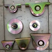 Sistema de rueda fijas, rodos de silicona con rodillos guías y sistema de rodamientos - Img 58071960
