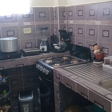 SE VENDE AMPLIA PROPIEDAD CON APARTAMENTO INDEPENDIENTE EN PĂRRAGA, ARROYO NARANJO - Img 128134630