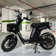 Bicimoto eléctrica Bucatti Ultra, diseñado para la movilidad urbana. Motor y Potencia: Cuenta con un motor eléctrico de - Img 58017615
