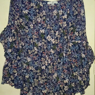 Blusas de poco uso - 2/5
