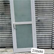 Puerta de aluminio con cristal - Img 45924796