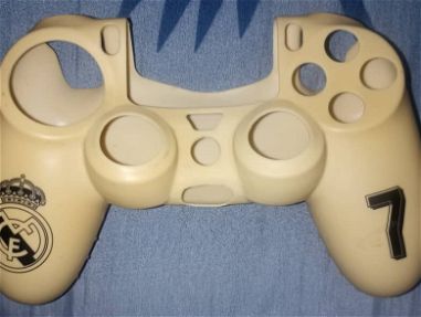 Forros y gomitas protectoras para mandos de Playstation - Img 69229459