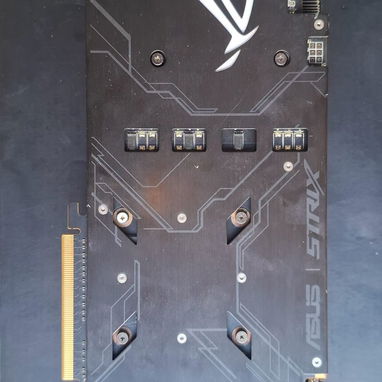 ASUS STRIX 1070 8GB - 4/5