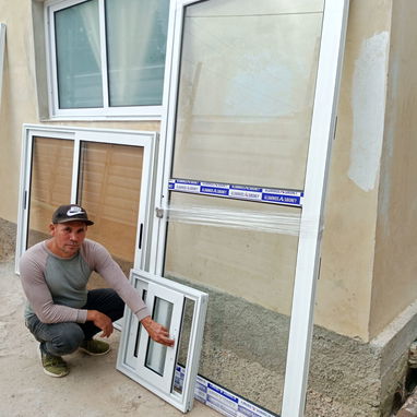 Trabajos de aluminio y cristal - 4/5