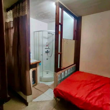 💥 GG-143 | ¡UBICACIÓN IMBATIBLE PARA NEGOCIO EN EL VEDADO! CASA INDEPENDIENTE EN AVENIDA CERCA DE 26 Y 23 🔑 - Img 126329642