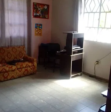 Apto cap en nuevo Vedado 1er piso,remodelado,con todo dentro.tiene garage.Whatsapp +507 6791 5607 - Img 97565737