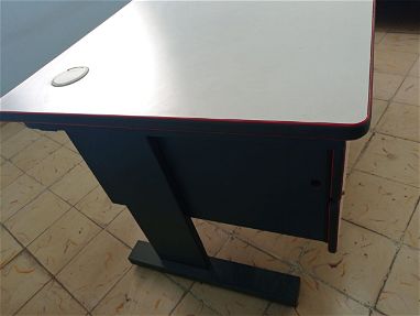 Vendo mesa buró de oficina sirve para computadora en exelentes condiciones contactar 53681497 Grisel - Img 69058507