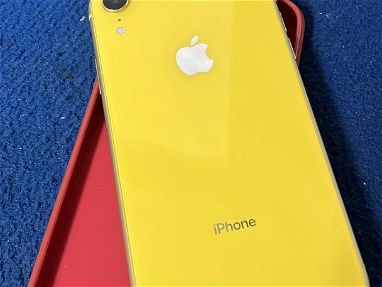 iPhone XR amarillo - Img main-image