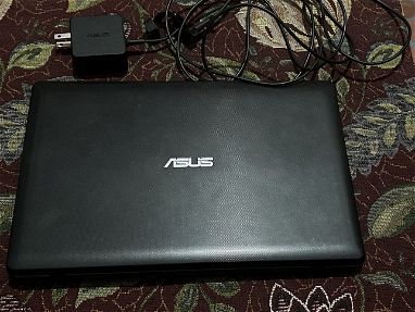 Mini laptop Asus F200CA con pantalla tactil — 59103445 - Img 48261256