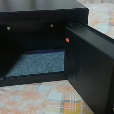 Caja fuerte pequeña con cerradura electrónica - Img 123721513