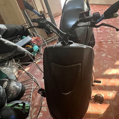 Vendo moto electrica de uso enperfecto estado - 3/6