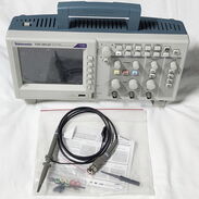 Tektronix TDS2012C Osciloscopio, Digital, 100Mhz, 2ch , 2GS/s, USB ***NUEVO*** - Img 45430915