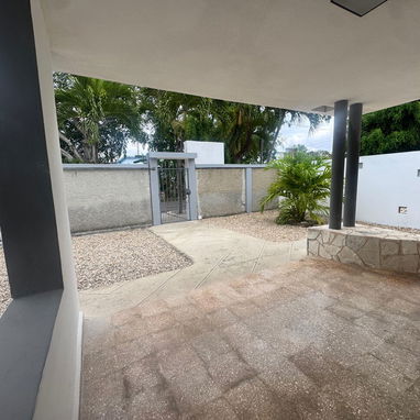 Casa de Renta con Piscina en la Playa de Guanabo - 3/10