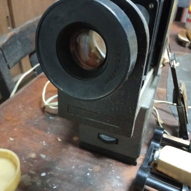 Se vende proyector antiguo con todos sus accesorios. - 2/2