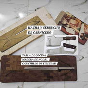 TABLA DE COCINA DE MADERA DE NODAL (WALNUT), UTILITARIA O DECORATIVA, CON CUCHILLO DE FILETEAR + HACHA Y SERRUCHO. - Img 52784568