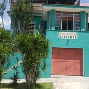 VENDO PROPIEDAD INDEPENDIENTE EN 10 DE OCTUBRE. - Img 55798500
