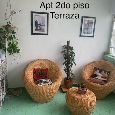Permuto 2 apartamentos en la misma escalera con 1 garaje x 1 casa independiente y con garaje - Img 124624599