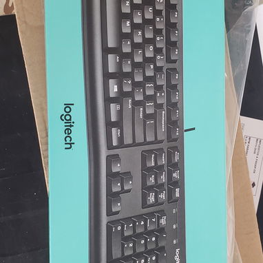 Teclado y mouse marca "Logitech" - Img 118545244