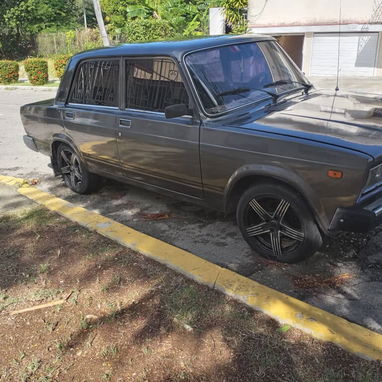 Se vende lada 07, soy el dueño - 7/9