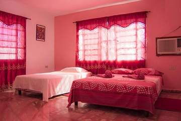 Villa Mara - Hermosa casa de alquiler con piscina y dos habitaciones en Guanabo - Img 32646802