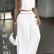 Conjunto de pantaloneta y blusa corta blanca talla L - Img 56068543