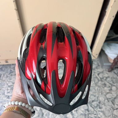 Bomba de aire y casco de bicicleta - Img 123202732