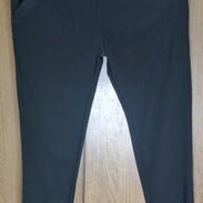 Pantalon de mujer negro tipo licra elastizado ideal para trabajar en gastronomía 52465450 - Img 43852089