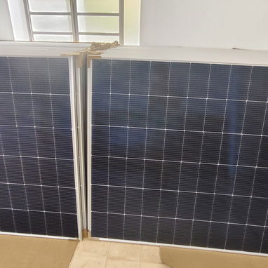 Paneles solares de 625 W bifaciales, monocristalinos - 2/5