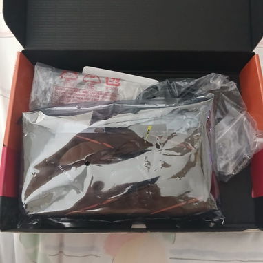 SE VENDE RX 590 MUY BIEN CUIDADA, LA DOY CON SU CAJA. - Img 124147309