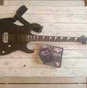 Guitarra Eléctrica Marca Ibanez y Pedal multi Efectos - Img 48992001