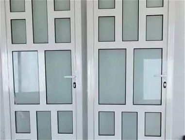 Puertas y ventanas de aluminio con cristales y otros - Img 67697483