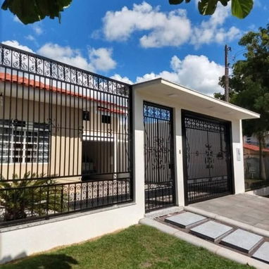 Se realiza trabajo de rejas para su seguridad - 6/10