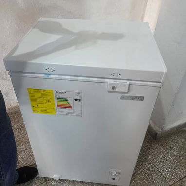 Nevera Royal 3.5 pies Llave en la puerta, Luz de encendido, Bandeja metálica en el interior precio $265 usd transporte - Img 125640639