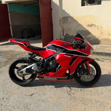 Honda CBR Se vende o se hace negocio!!!!! - 3/4
