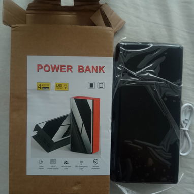 Vendo banco de energía de 50000mAh cargador portátil - Img 114777211