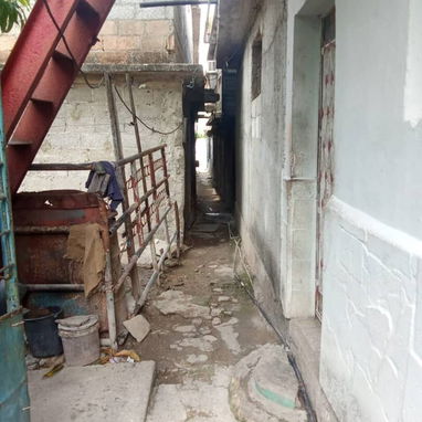 Venta de casa en interior en GUANABACOA DE 2 PISOS. #206 - 2/9