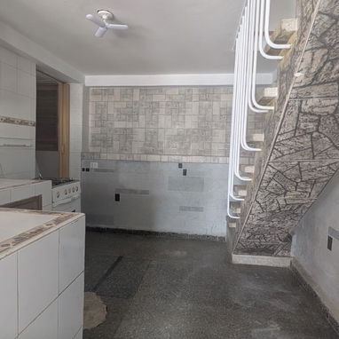 🏡 SE VENDE CASA EN PLAYA | PLACA LIBRE + POSIBILIDAD DE GARAJE Y TERRAZA - 3/10