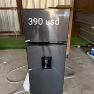 Refrigerador de 8.5 pies NO ES CONGELACIÓN SECA CON DISPENSADOR   Factura y 1 mes de garantia - Img 58352577