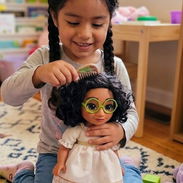 Muñeca de colección (Encanto) - Img 56562313