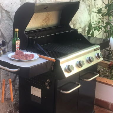 Renta de casa con piscina en Guanabo con vista al mar. Alquiler de cas en la playa con piscina en Guanabo y parrilla - 5/10