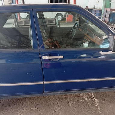 Se vende Mercedes Benz 190E - Img 123823960