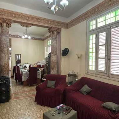 #69- 🏡 Casa en Venta con Garaje – Vedado, La Habana  📍 Ubicación: Calle 28, cerca de 23 y 26, Vedado 📌 Zona residenci - Img 119662699