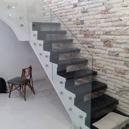 ✨ Tu escalera puede ser la pieza más impresionante de tu hogar, con Pasamanos de cristal - Img 55752689